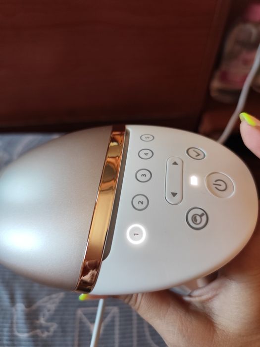 Фотоепилатор Philips Lumea Prestige