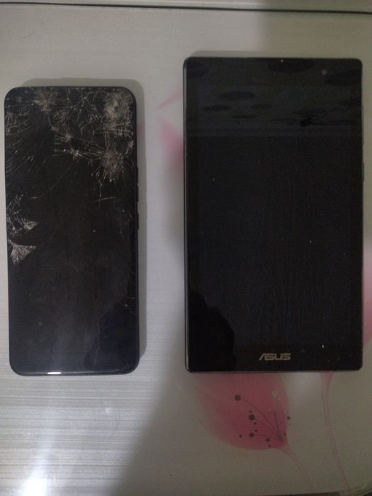 Продам б/у телефоны