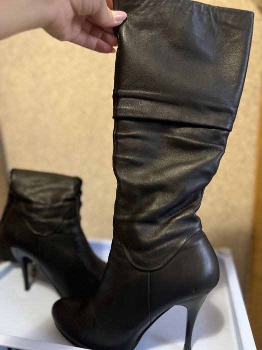 Осенние кожаные сапоги