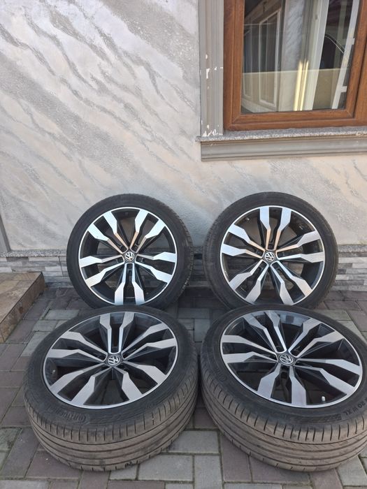 Rotii pentru masina -255/40 R20
