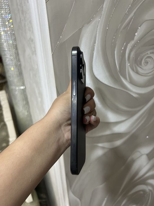 Продам IPhone 15 pro max 256gb