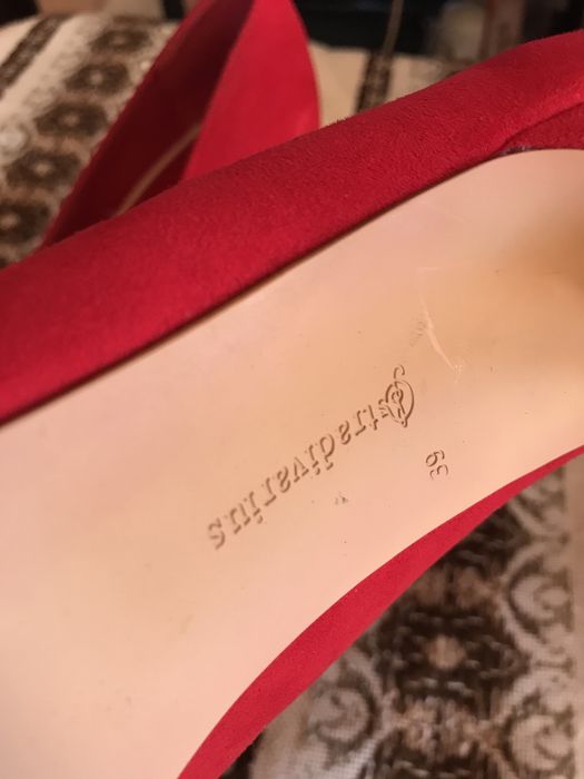Pantofi rosii piele intoarsa/lacuiti
