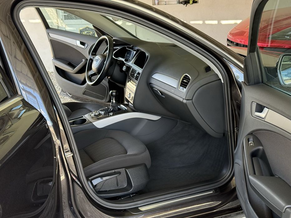 Audi A4 B8.5 Facelift 11/2012 143 CP Euro 5 SE POATE IN RATE