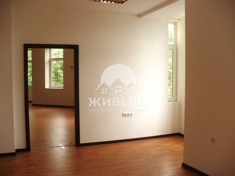 Офис в Варна-Операта площ 336 цена 2688