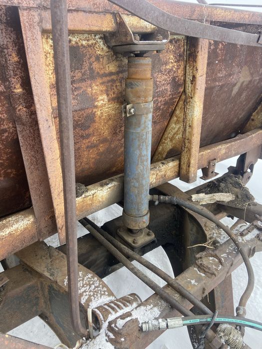 Продам прицеп птс 9 и вагончик