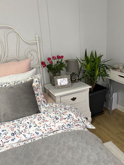 Pat metalic IKEA alb, 160*200