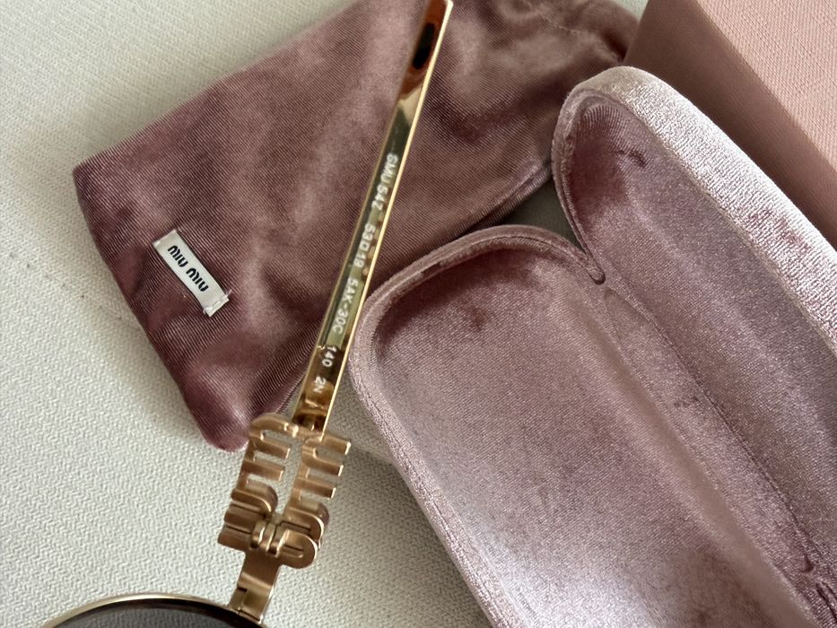Слънчеви очила MIU MIU