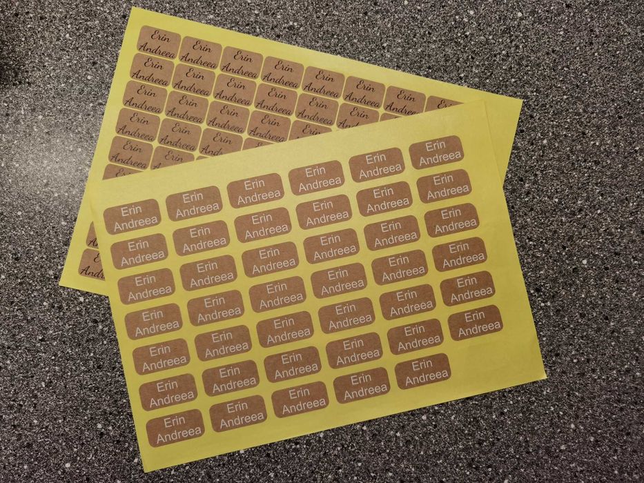 Etichete cu Nume Personalizate