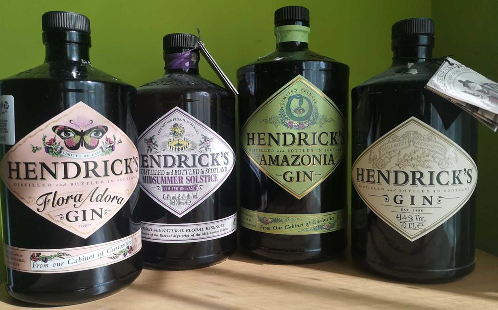 Бутилки скъп алкохол, редки