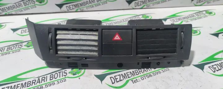 Grila ventilatie bord centru Opel Meriva 2004 1.7 CDTI MT (75 hp)