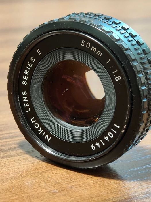 Nikon FE + obiectiv 50mm / f1.8 series E