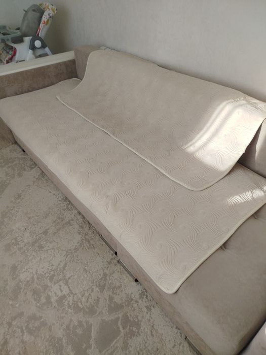 Дивандек на диван.