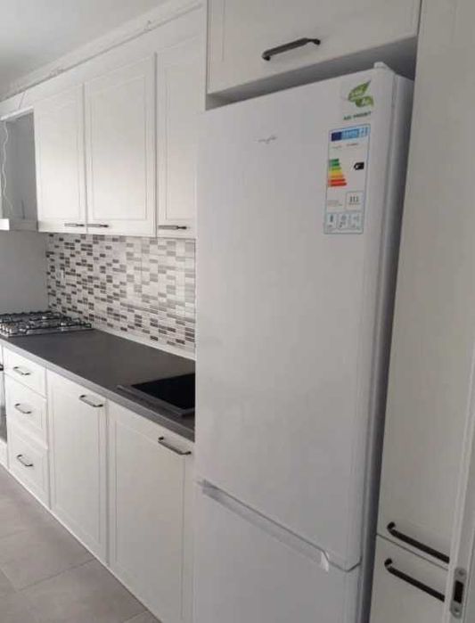 Дава се под наем Двустаен апартамент в Пловдив, Тракия - 44 кв.м за 183.6 € - Снимка #2