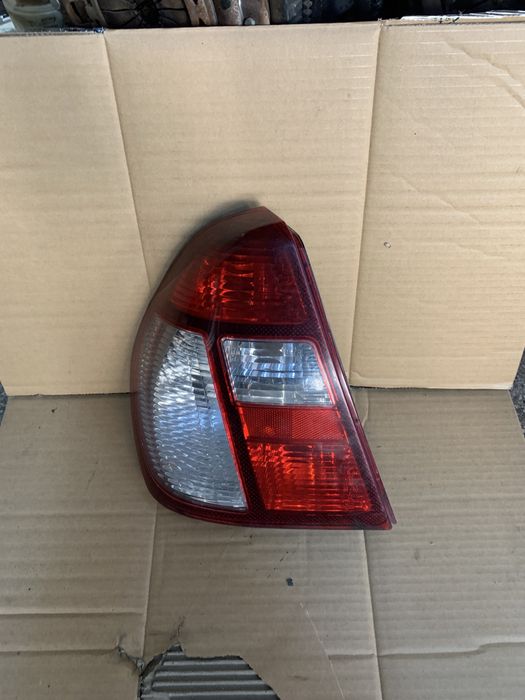 Stop stanga Renault Clio 2