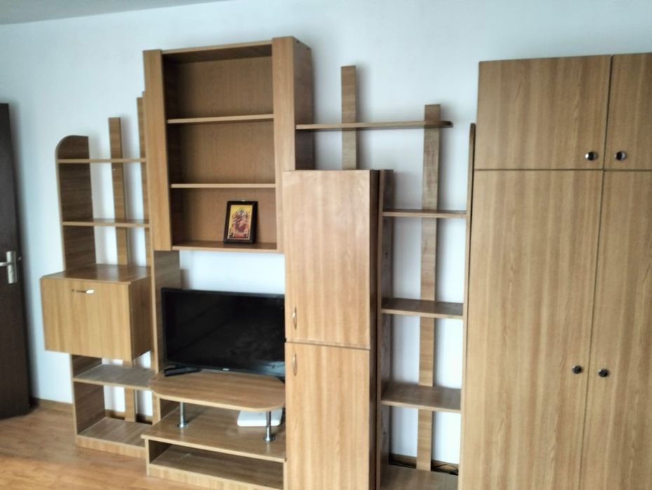 Închiriez apartament 2 camere Valea Roșie