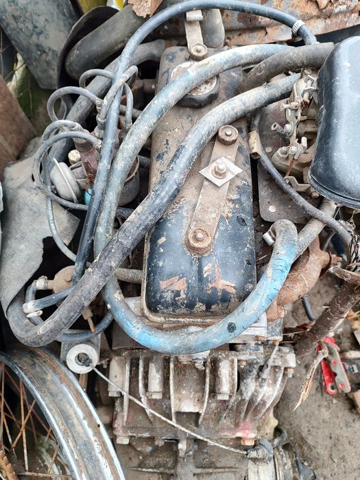 Vând motor Dacia 1310