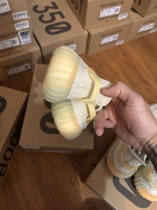 Adidas Yeezy 350 V2 Light 43 1/3, 44 2/3, 45 1/3