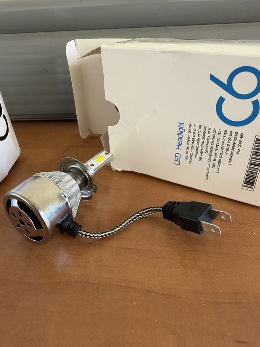 Set Becuri LED Auto C6 H4 - Noi (Lumină Albă 6500K, Plug & Play)