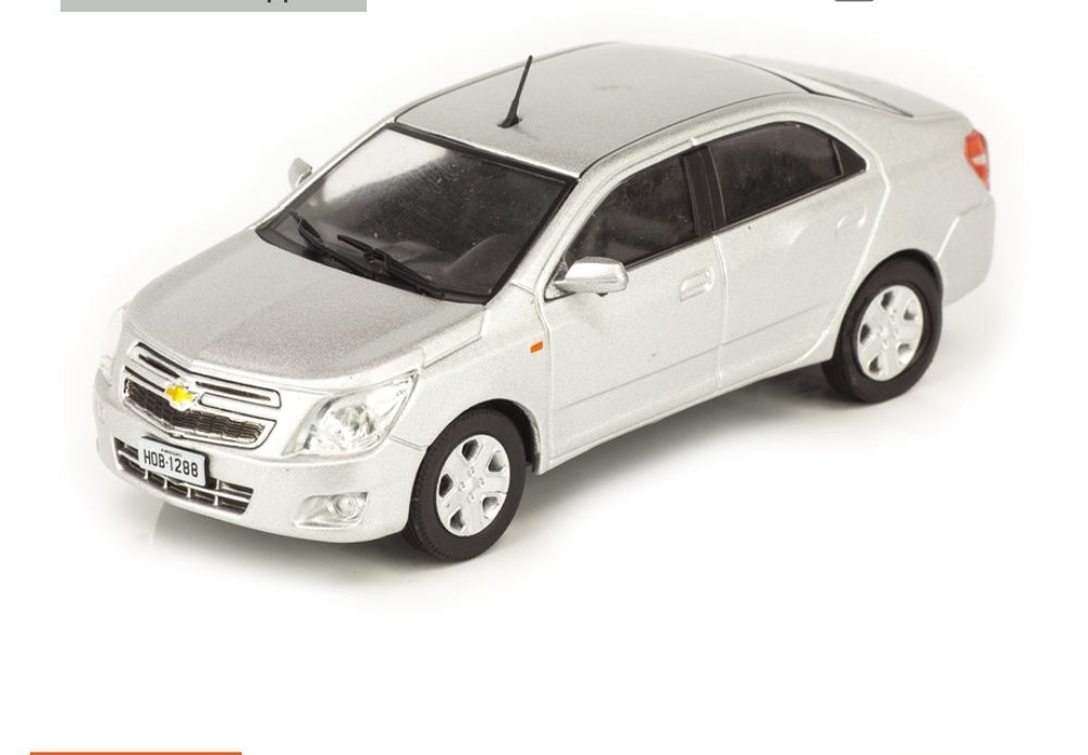Модель Chevrolet Cobalt масштаб 1:43