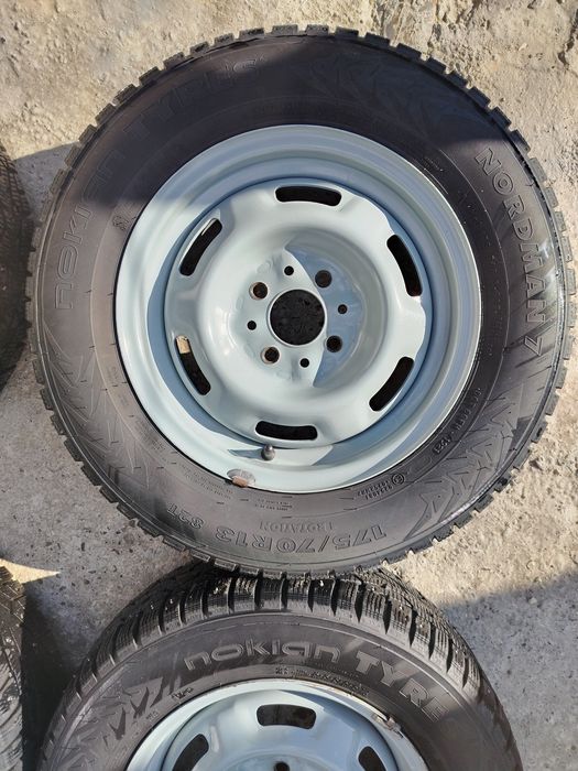 Зимние колеса 175/70R13