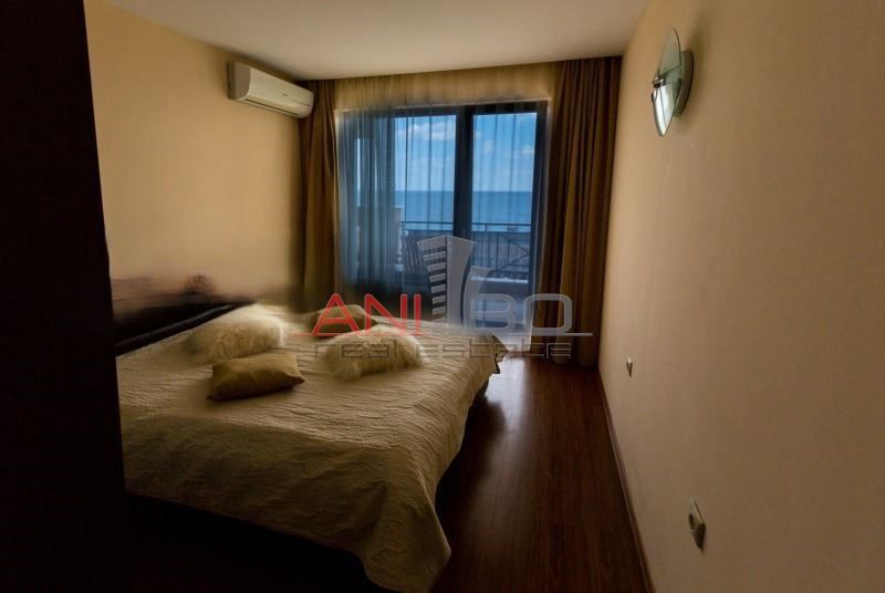 Продава се Двустаен апартамент в к.к. Златни пясъци - 56 кв.м за 2840 €/кв.м - Снимка #11