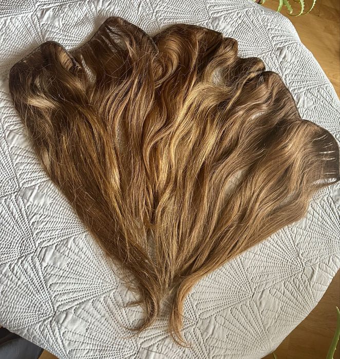 Продавам естествена коса, отлично състояние