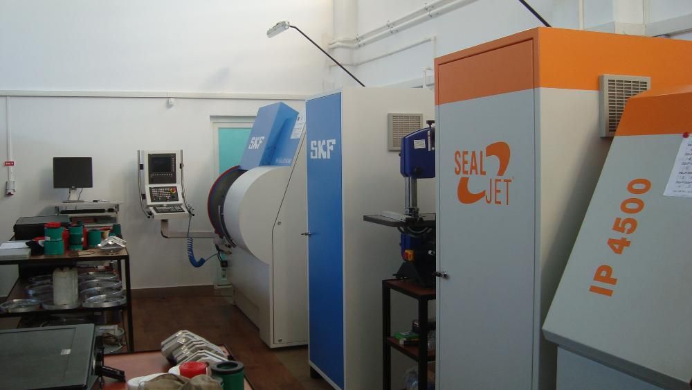 Garnituri cilindri hidraulici si pneumatici-tehnologie SKF
