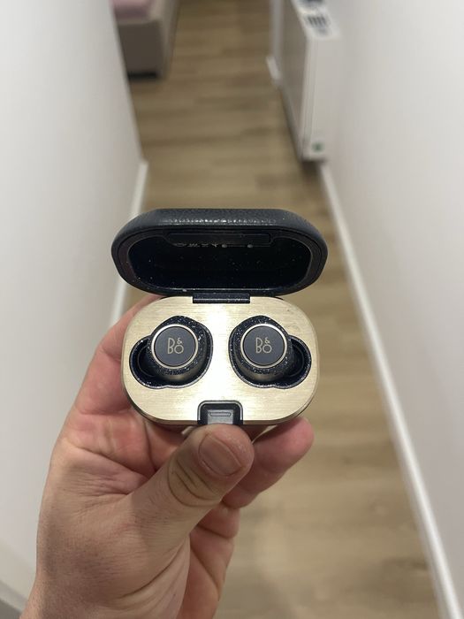 Слушалки BANG AND OLUFSEN Beoplay E8 2.0 limite edition blue and gold