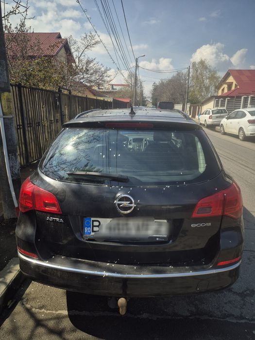vand opel astra j break 2015- MOTOR DEFECT.