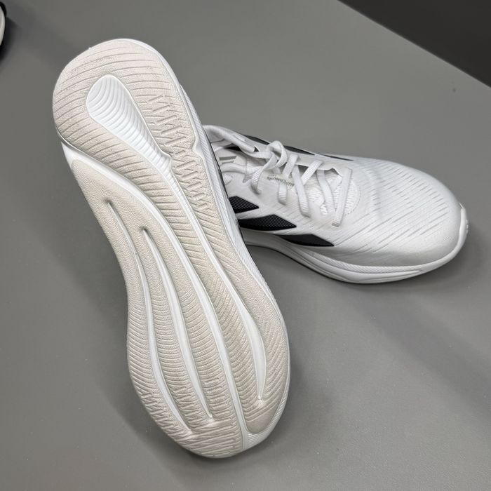 Кроссовки Adidas Supernova Ease, размер 42-43, новые, оригинал