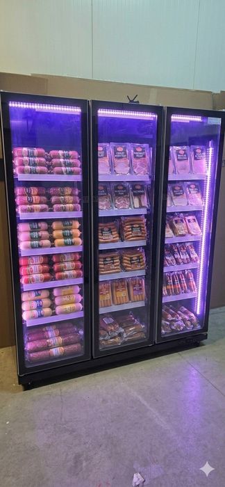 Vitrina frigorifica lactate mezeluri băuturi consum  3kw/ 24 ore