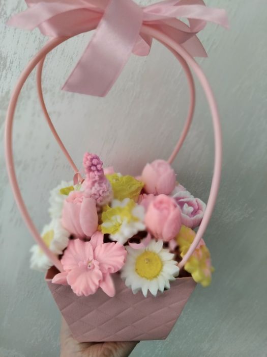 Ръчно изработени букети и кашпи от глицеринов сапун