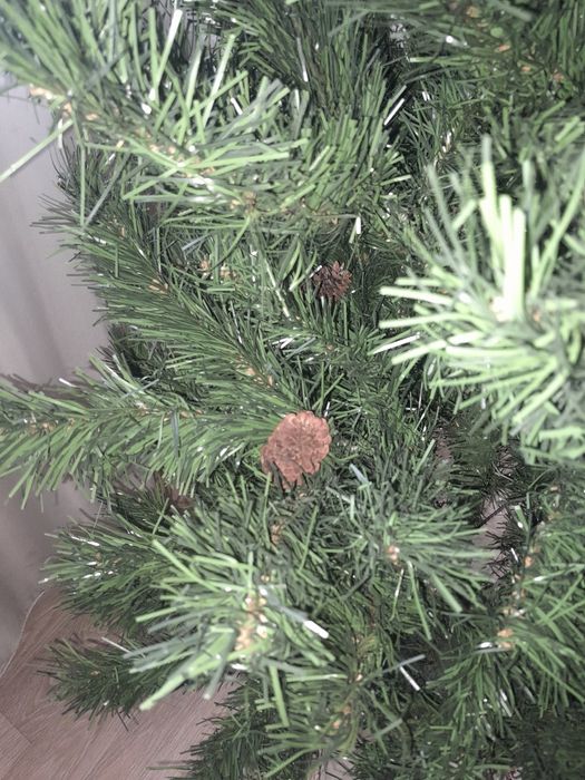 Ёлка искусственная