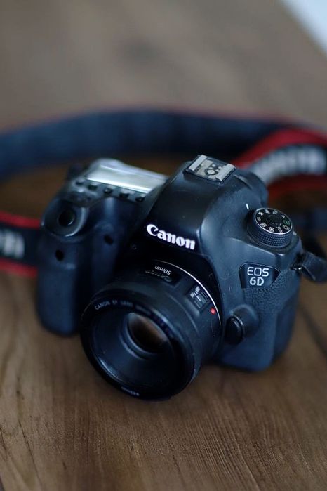 Фотоопарат Canon 6D