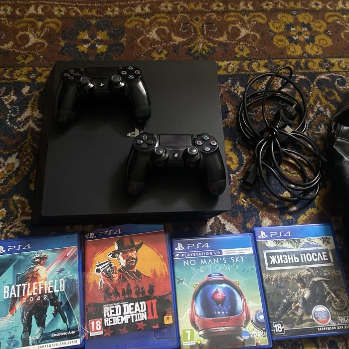 Sony Pleystation 4 pro 1 Tb