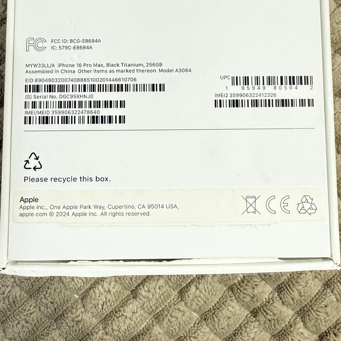 Продам iPhone 16 Pro max 256гб.