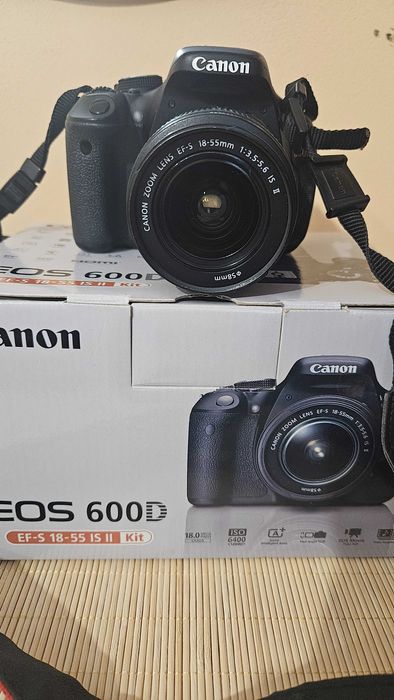 Canon DSLR 600D с аксесоари
