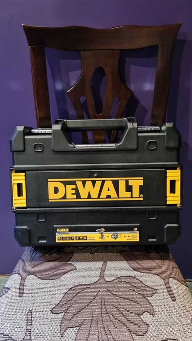 Винтовер DEWALT DCD709 D2T 18v гр. София Център • OLX.bg