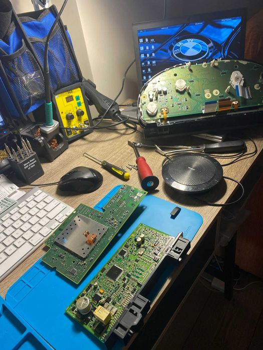 Reparatie ceasuri Bmw virginizare codare FRM Carplay BDC FEM clonare