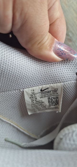 Vând pantofi nike
