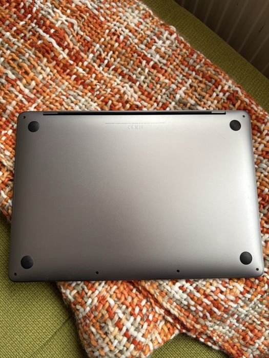 Macbook PRO M2 2022