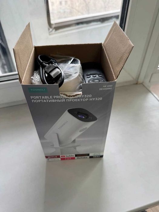 Проектор TOMMILI