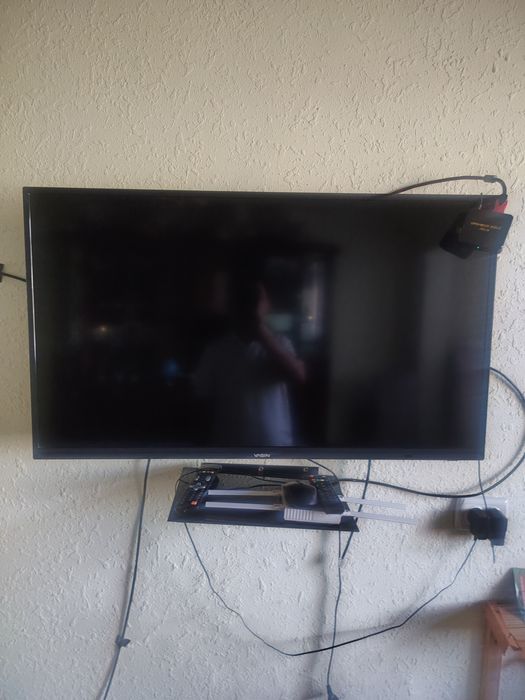 Televizor Yasin 43