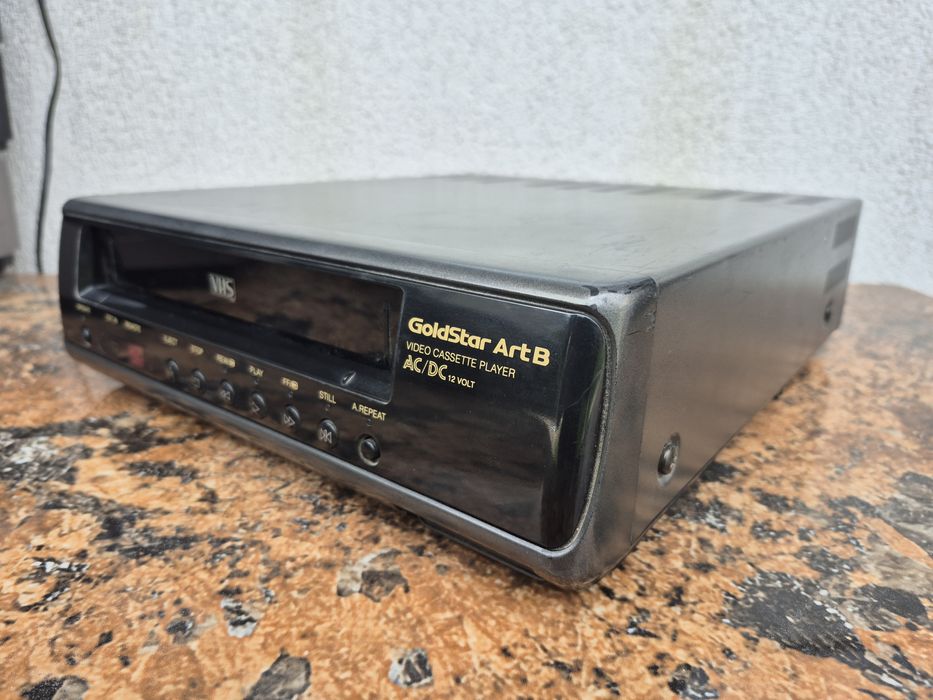 Vând video marca Gold Star model VCP 4350