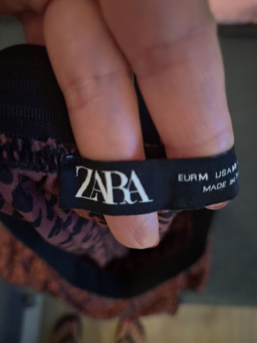 Миди пола Zara - сатенирана