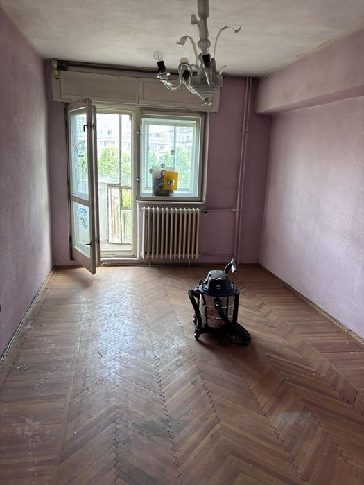 Apartament zona Bd Unirii - Lucian Blaga - Piata Alba Iulia - 3 camere - 90 mp - 2 bai - 2 camere depozitare