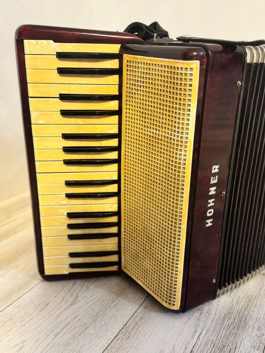 Acordeon Hohner 80 basi