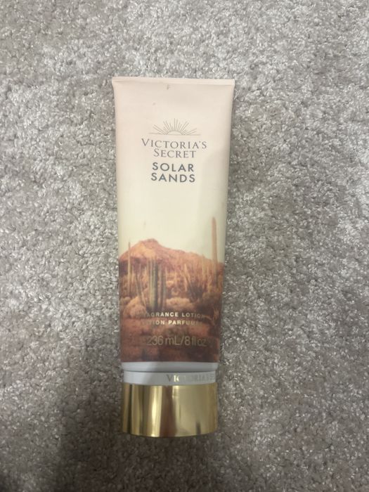 BODY LOTION; Victoria Secret: Solar Sands
