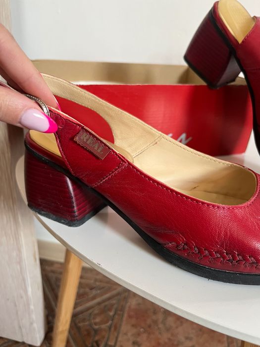 Дамски обувки на Real