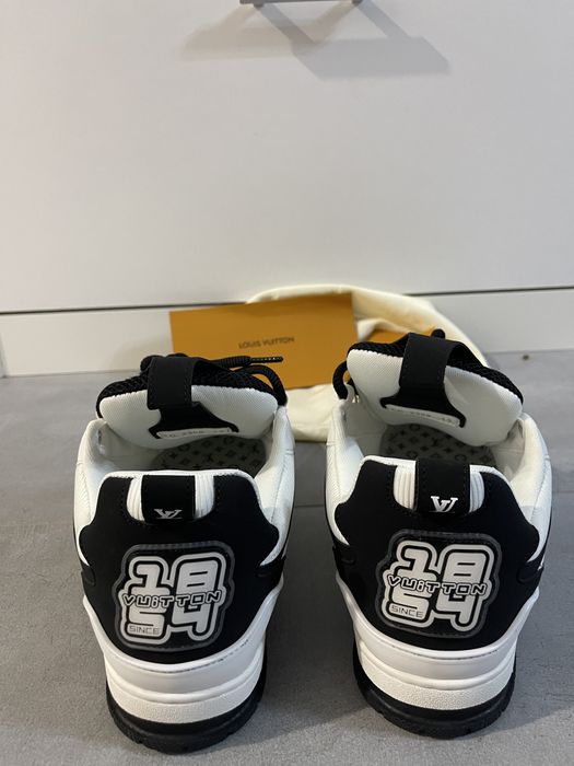 Louis Vuitton black&white